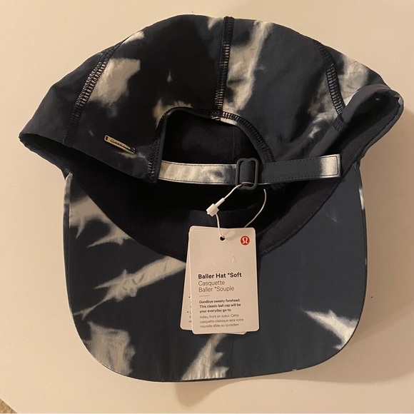 NWT Lululemon Baller Hat - Picture 4 of 5